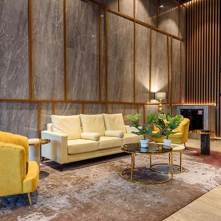 Tallest Concept Theme Suite Klcc Куала Лумпур Екстериор снимка